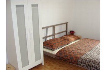 Češka Chata Dolní Věstonice, Eksterier